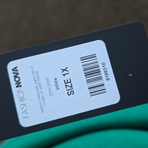 Cover up - Picture 3 of 4